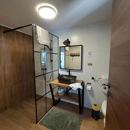 別荘 House - Lola *